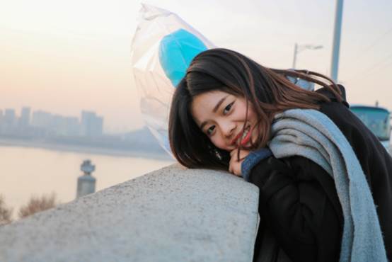 说明: 刘雅新（十佳老员工）